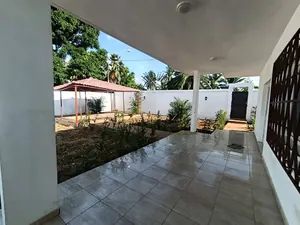 Villa 4 chambres à louer à Cité Millenium (Caisse), Lomé – 900 000 FCFA — photo 3