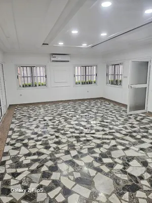 Villa duplex 4 chambres en location à Tokoin Doumassesse – 700 000 FCFA/mois — photo 2