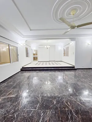 Villa 5 chambres en vente à Adidogomé Avenou, proche du goudron – 300 millions FCFA — photo 2