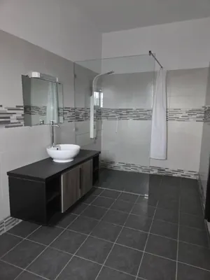Villa duplex 5 chambres à louer à Baguida Akerebourou – 700 000 FCFA/mois — photo 4