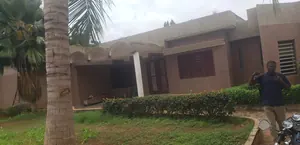 Villa 4 chambres sur 1 lot en vente à Djidjolé – 95 000 000 FCFA — photo 5