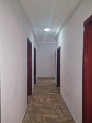 Location d'une villa basse à Forever, 4 chambres, avec jardin et dépendances – 500 000 FCFA négociable — photo 4