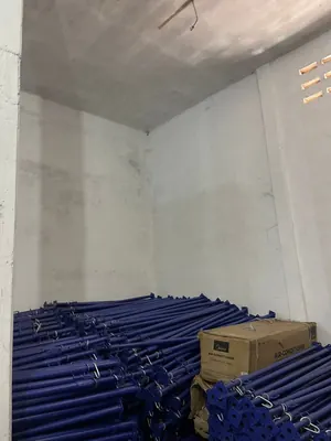 Entrepôt de plus de 600 m² à vendre en bordure de route à Colombe de la Paix – Lomé centre – titre foncier disponible — photo 4