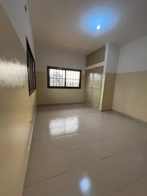 Villa duplex 8 chambres à louer à Djidjolé – 550 000 FCFA/mois — photo 4