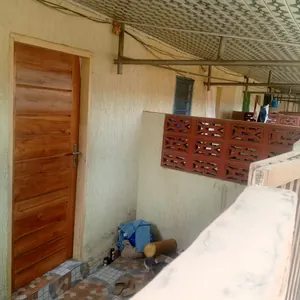 Vente d'une maison à Agoè Assiyéyé, 7 pièces, 300 m², à 150 m du goudron – 45 millions FCFA — photo 3