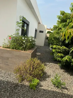 Vente d'une villa à Agoè Legbassito, 7 chambres, 1958 m², avec piscine et jardin, titre foncier personnel – 400 millions FCFA — photo 7