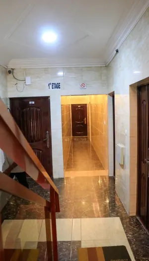 Vente d'un immeuble à Bé Kpéhénou, 2 compartiments (R+4 et R+3), 24 appartements + magasins, bord du goudron – 500 millions FCFA — photo 16