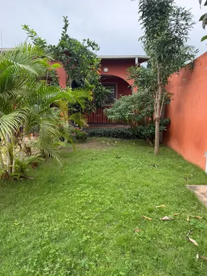 Vente d'une villa à Agoè Légbassito, 2 chambres salon, 301 m², avec dépendance et jardin – 55 millions FCFA — photo 5