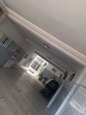 Villa 8 pièces R+2 en vente au bord des pavés à Totsi – 250 millions FCFA | Titre foncier — photo 10