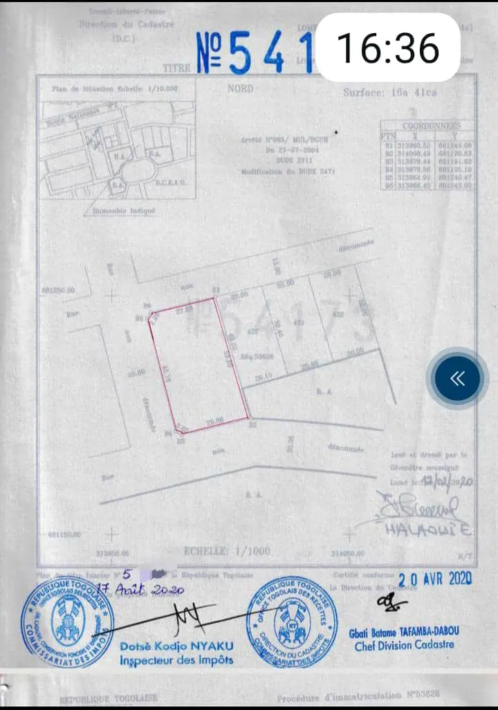 Terrain 4 lots à vendre à Baguida, ouvert sur 3 voies, à 100m du goudron côté plage – 40 millions FCFA le lot