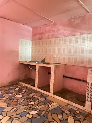 Villa 3 pièces à vendre sur demi-lot à Attiégou Cour Primaire – 40 millions FCFA — photo 2