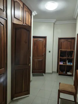 Immeuble R+3 à vendre sur la voie d'Agaza à Tokoin Séminaire, Lomé – 250 millions FCFA — photo 4