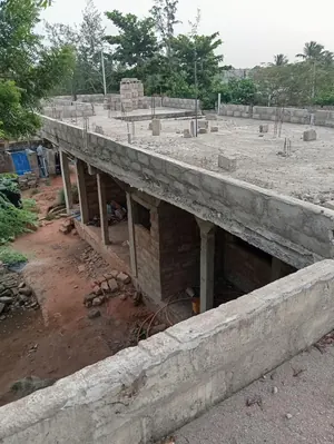 Maison 4 chambres en vente à Zanguéra Klemé Hévitimé, angle de rue – 45 millions FCFA — photo 4