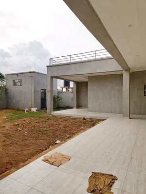 Villa 3 chambres en vente à Djagblé – 120 millions FCFA — photo 3