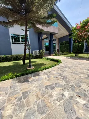 Villa duplex 4 chambres meublée à louer à Avepozo – à partir de 700 000 FCFA