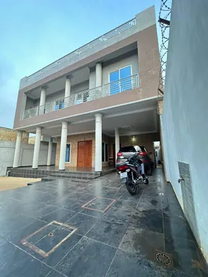 Villa duplex 9 pièces sur demi-lot en vente à Agoè Atchanvé – 80 millions FCFA — photo 2