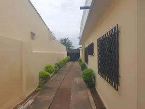 Villa 4 chambres en vente à Tokoin Forever – 150 millions FCFA — photo 2