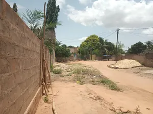 Terrain 600 m² en vente à Avedji Margo – 30 millions FCFA — photo 2