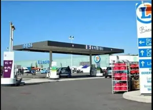 Station de service à vendre à Amadahomé sur demi-lot – Titre foncier – 800 millions FCFA — photo 2