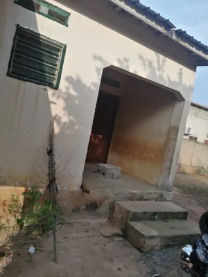 Terrain 1 lot clos avec 2 pièces en vente à Adidogomé Segbé Klemè – 27 millions FCFA — photo 3