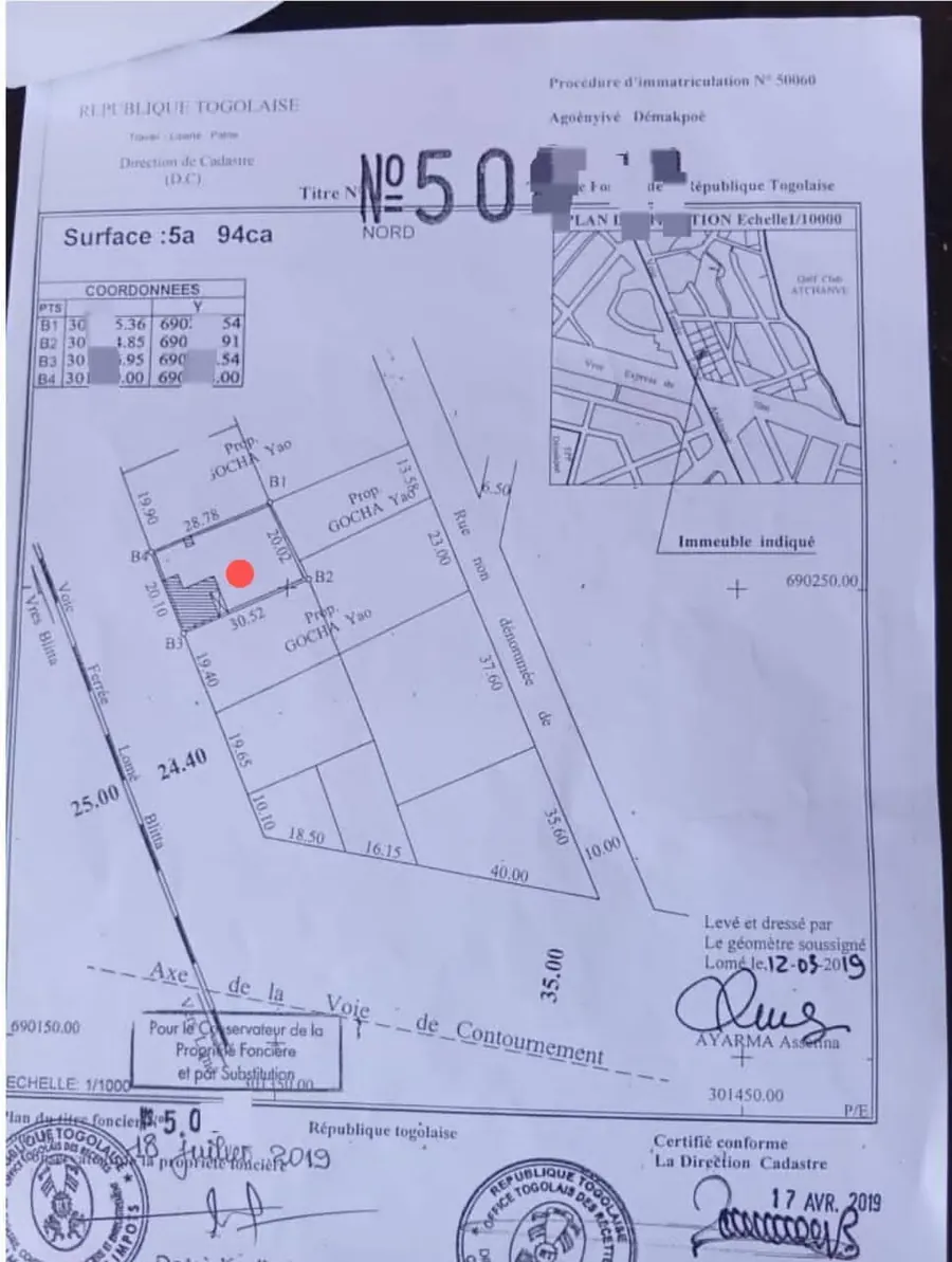 Vente d'une maison à Agoè Demakpoè, 3 chambres, 1 lot (594 m²), avec dépendance, à 50 m du goudron – 55 millions FCFA
