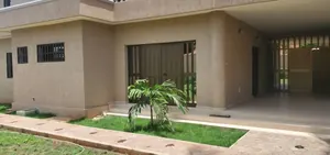 Villa duplex 9 pièces à vendre à Nyékonakpoè sur 900 m² – 380 millions FCFA — photo 2