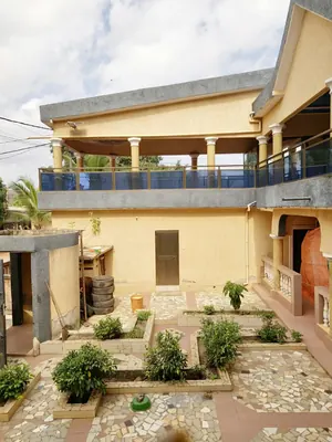 Villa basse 4 chambres en vente sur demi-lot à Apessito – 30 millions FCFA — photo 1