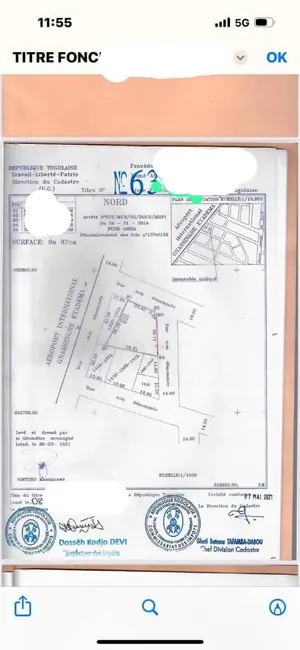 Terrain 987 m² en vente à Tokoin Aéroport – 70 millions FCFA