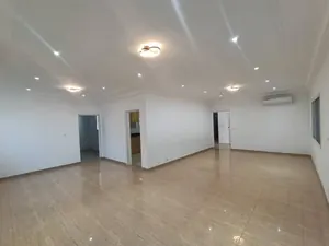 Villa 4 chambres à louer à Lomé, Résidence Caisse – 900 000 FCFA/mois