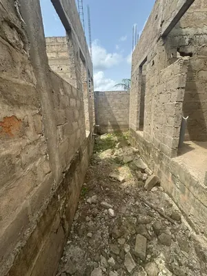 Maison inachevée niveau dalle 3 chambres en vente à Zanguera Akepedo avant péage – 18 millions FCFA — photo 5