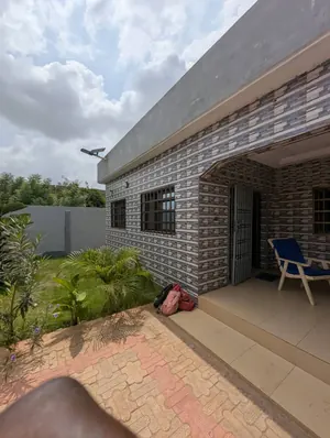 Terrain 5 lots à vendre à Aképé après le Port Sec – 12 millions FCFA le lot — photo 2