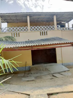 Vente d'une villa à Agbalepedo, 6 chambres, R+1 sur demi-lot, titre foncier – 125 millions FCFA — photo 3