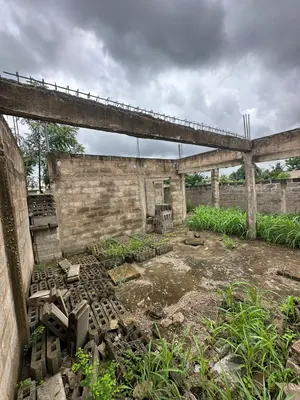 Villa inachevée 3 chambres à vendre à Légbassito Bokpokor – 17 millions FCFA — photo 2