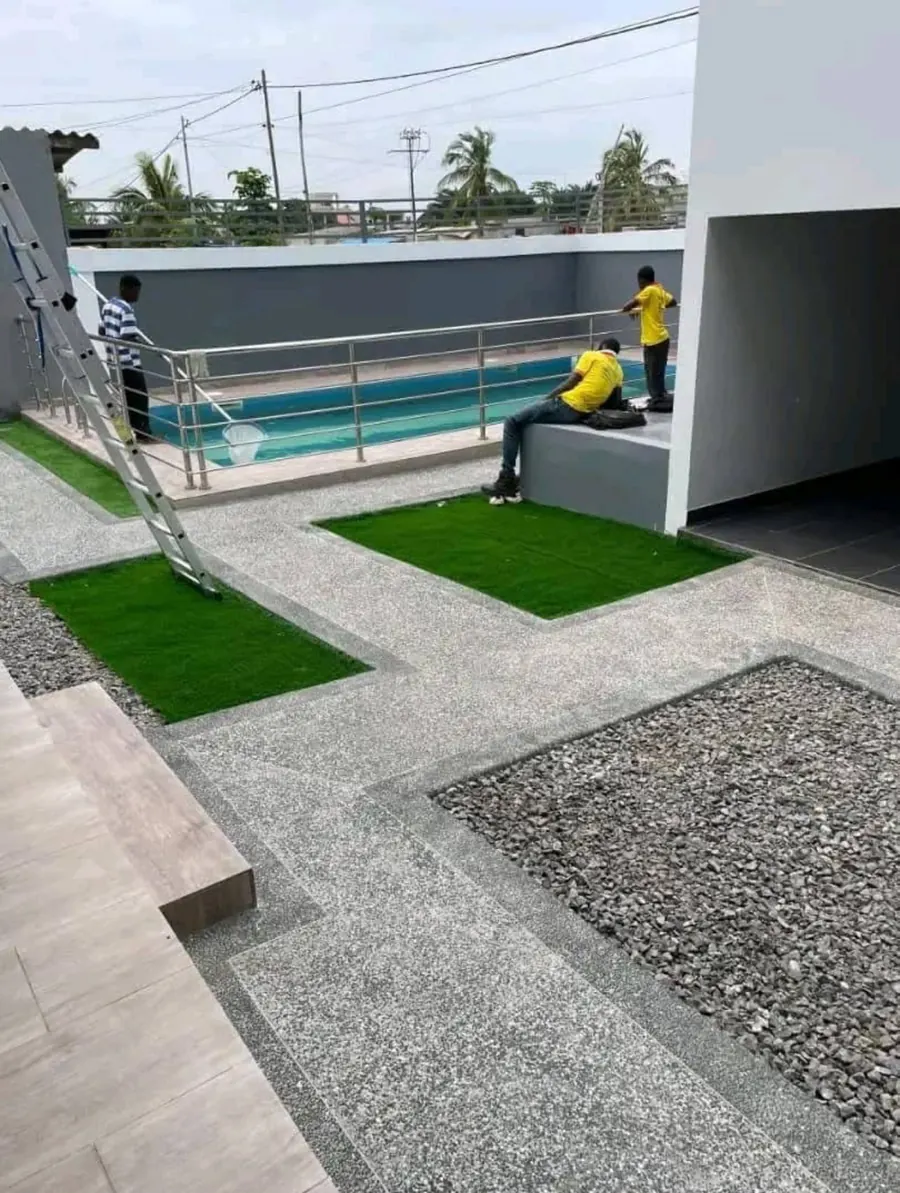 Villa meublée 6 pièces avec piscine à louer à Avepozo Agodeka – 1 200 000 FCFA/mois