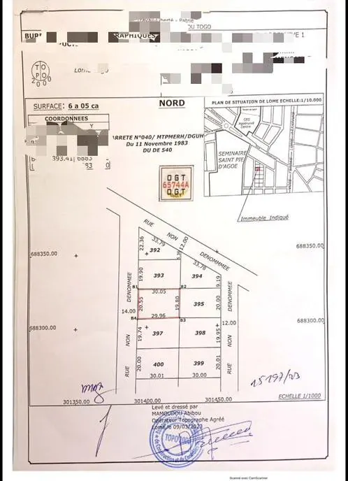 Terrain demi-lot 300 m² en vente à Agoè Carrefour Bleu – 25 millions FCFA