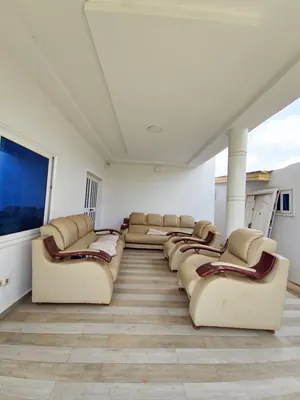 Vente d'une villa à Agoè Zongo École Malaïka, R+1 avec dépendances, jardin, titre foncier personnel – 75 millions FCFA — photo 11