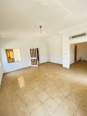 Location ou vente d'une villa à Kégué Somayaf, 5 chambres, angle de rue, à 50 m du goudron – 400 000 FCFA/mois ou 250 millions FCFA — photo 8