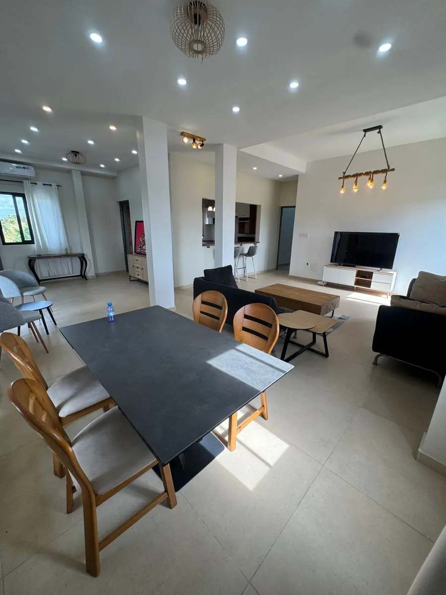 Appartement meublé 2 chambres en location à Lomé Klikamé – 600 000 FCFA/mois