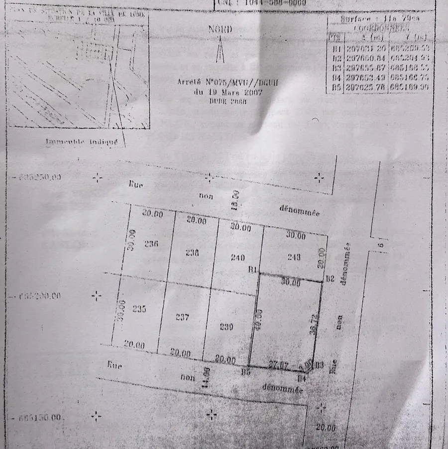 Vente de terrain à Avedji, 1179 m², angle de rue, à 200 m du goudron – à partir de 20 millions FCFA