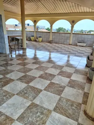 Immeuble R+3 à vendre sur la voie d'Agaza à Tokoin Séminaire, Lomé – 250 millions FCFA — photo 3