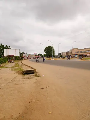 Terrain 814 m² en vente en bord de goudron à Agbalepedo, Lomé – 150 millions FCFA à débattre — photo 5