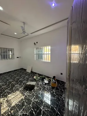 Mini villa 2 chambres en vente à Zanguera Lycée – 25 millions FCFA — photo 2