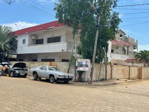 Vente de villas jumelles à Ablogamé, 4 chambres chacune, angle de rue, avec jardin et garage – 250 millions FCFA à débattre — photo 3