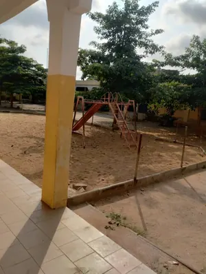 Complexe scolaire 4 lots en vente à Zanguéra Klémé – 300 millions FCFA — photo 4
