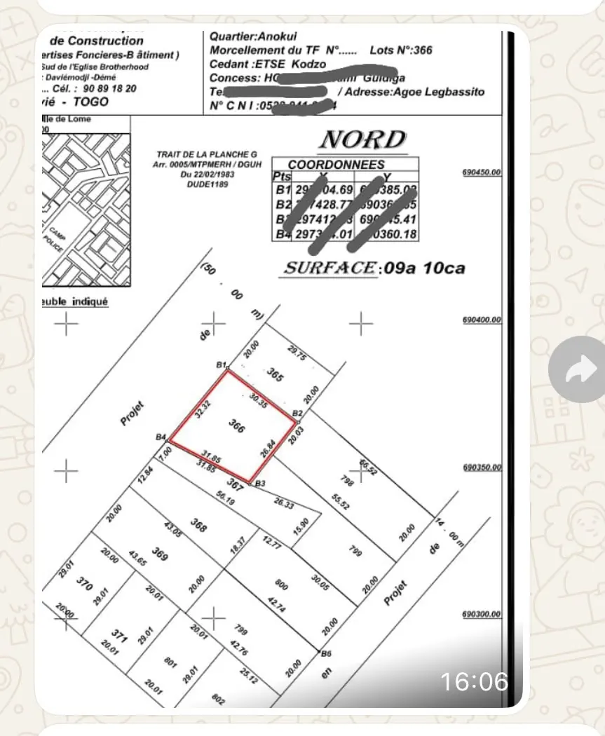 Terrain 300 m² en vente en bordure de goudron à Sogbossito – 25 000 000 FCFA