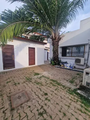 Location d'une villa basse à Forever, 4 chambres, avec jardin et dépendances – 500 000 FCFA négociable — photo 9