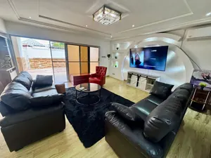 Maison 2 villas 15 chambres à vendre à Novissi – 315 millions FCFA