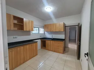 Villa 4 chambres à louer à Résidence Caisse, Lomé – 900 000 FCFA/mois — photo 5