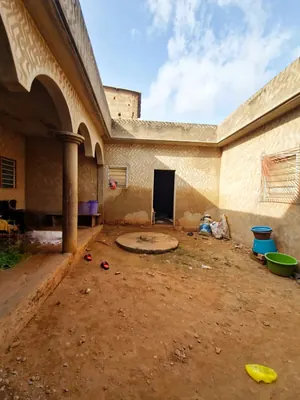 Villa 4 chambres de 300 m² en vente proche du goudron à Agoè Légbassito – 25 millions FCFA — photo 5