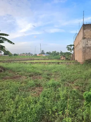 Terrain 1060 m² en vente à Apéssito derrière Station Sadko – 25 000 000 FCFA — photo 3